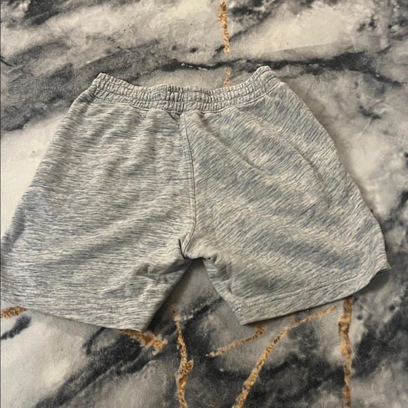 H&M Men's Athletic Gray Shorts - Picture 3 of 3